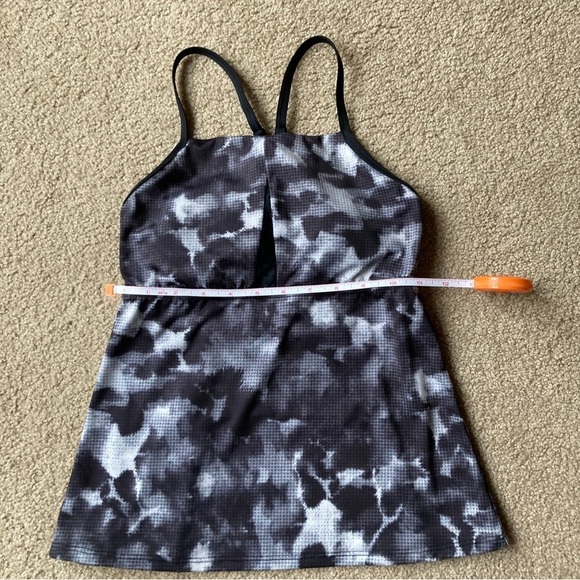 Nike Tankini Swim Top XS Black Gray White Pattern - Picture 5 of 7